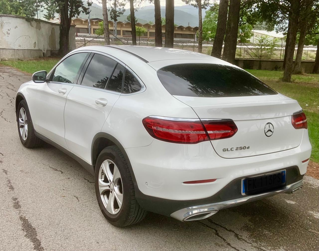 Mercedes GLC COME NUOVA solo 76000 book service