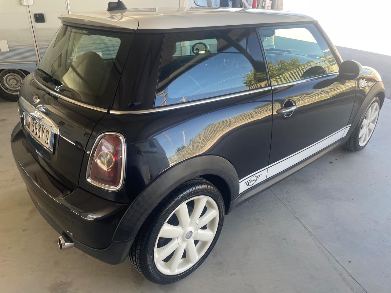 Mini 1.6 16V Cooper D Chili