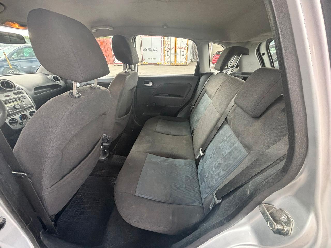 Ford Fiesta 1.4 TDCi 5p. Ghia