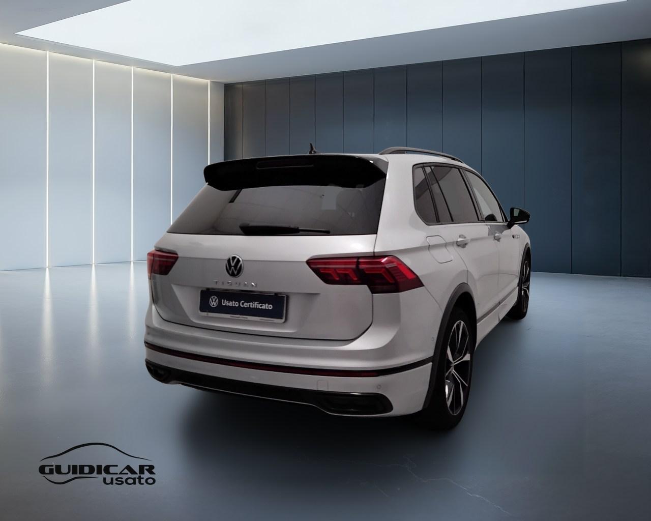 VOLKSWAGEN Tiguan II 2021 - Tiguan 2.0 tdi R-Line 150cv dsg