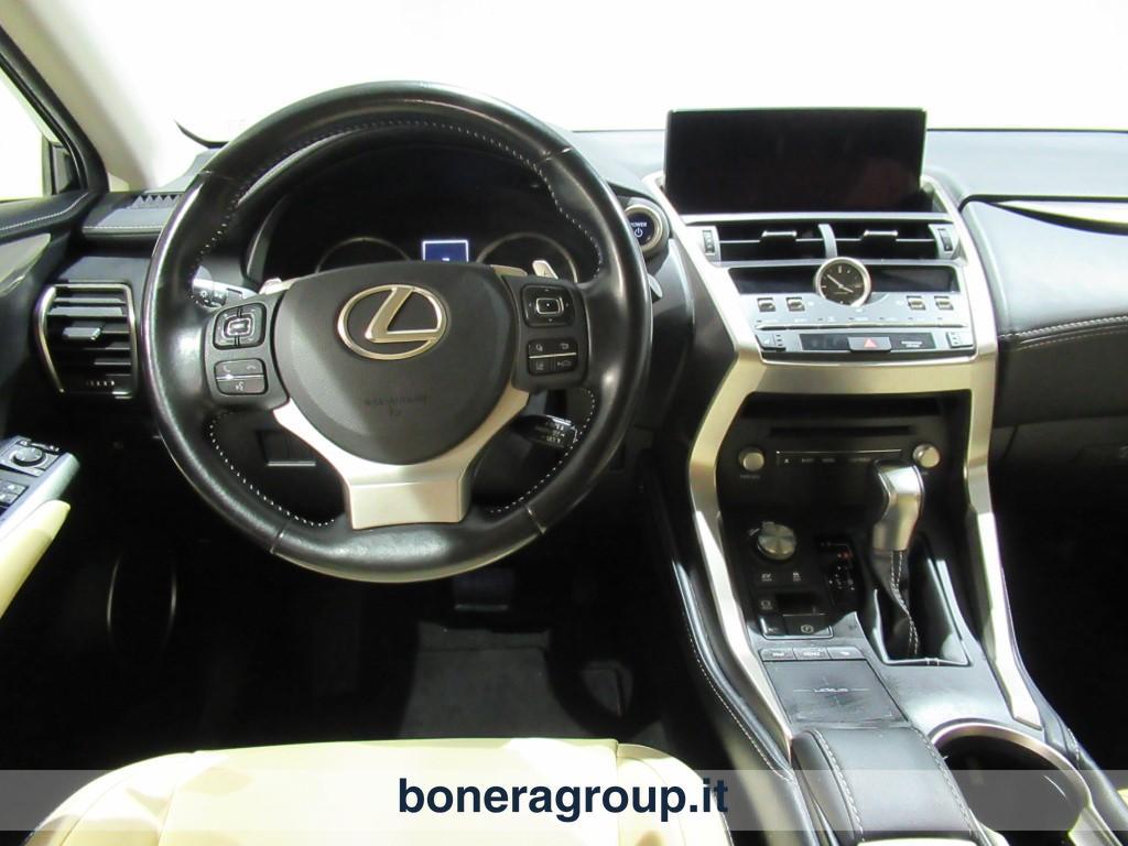 Lexus NX 300 300 2.5 Hybrid Premium 4WD CVT