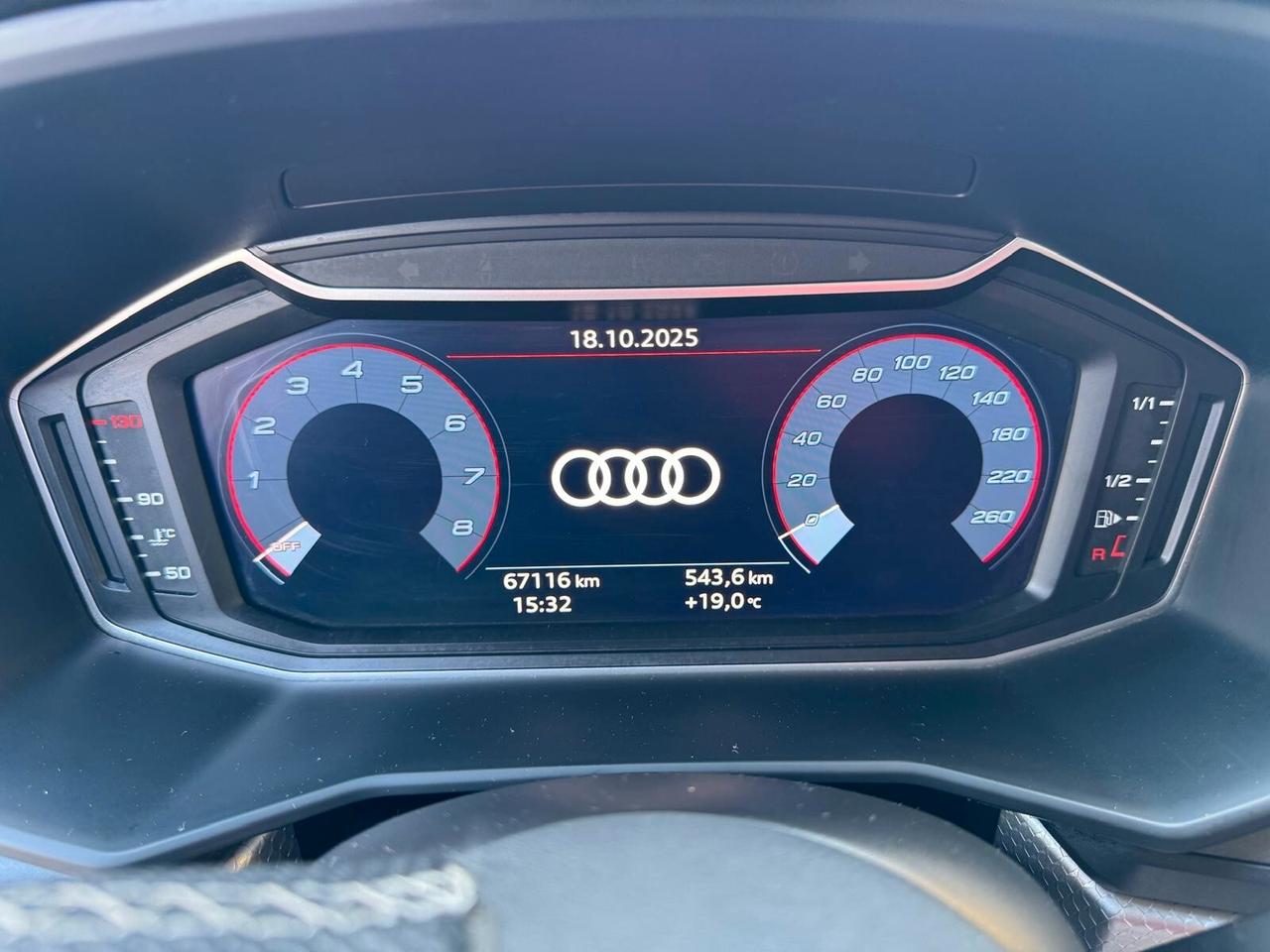 Audi A1 SPB 30 TFSI S tronic line edition