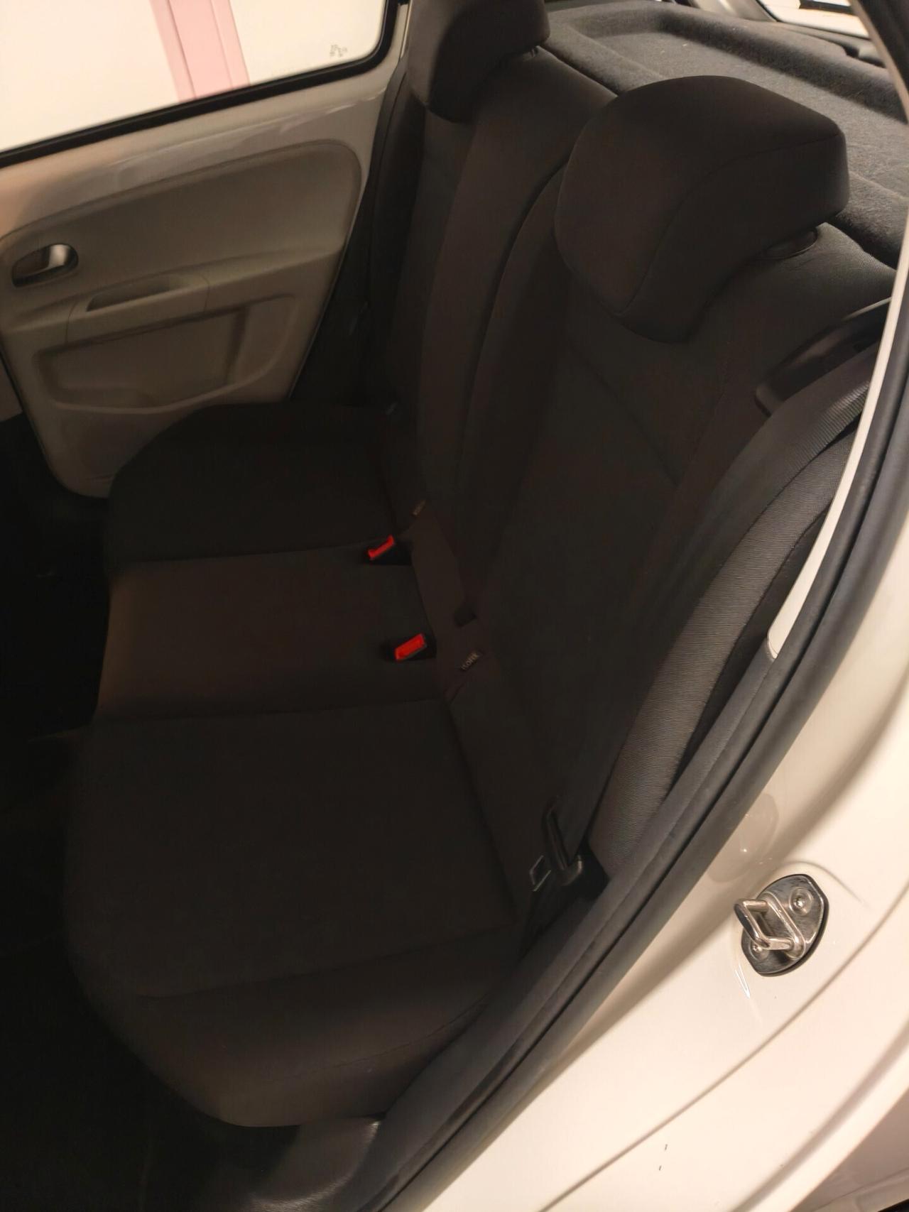 VOLKSWAGEN UP 1000 FULL OPTIONAL KM28