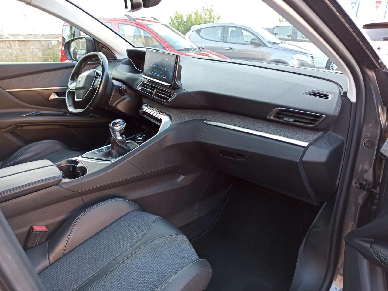 Peugeot 3008 BlueHDi 130 S&S Allure Pack