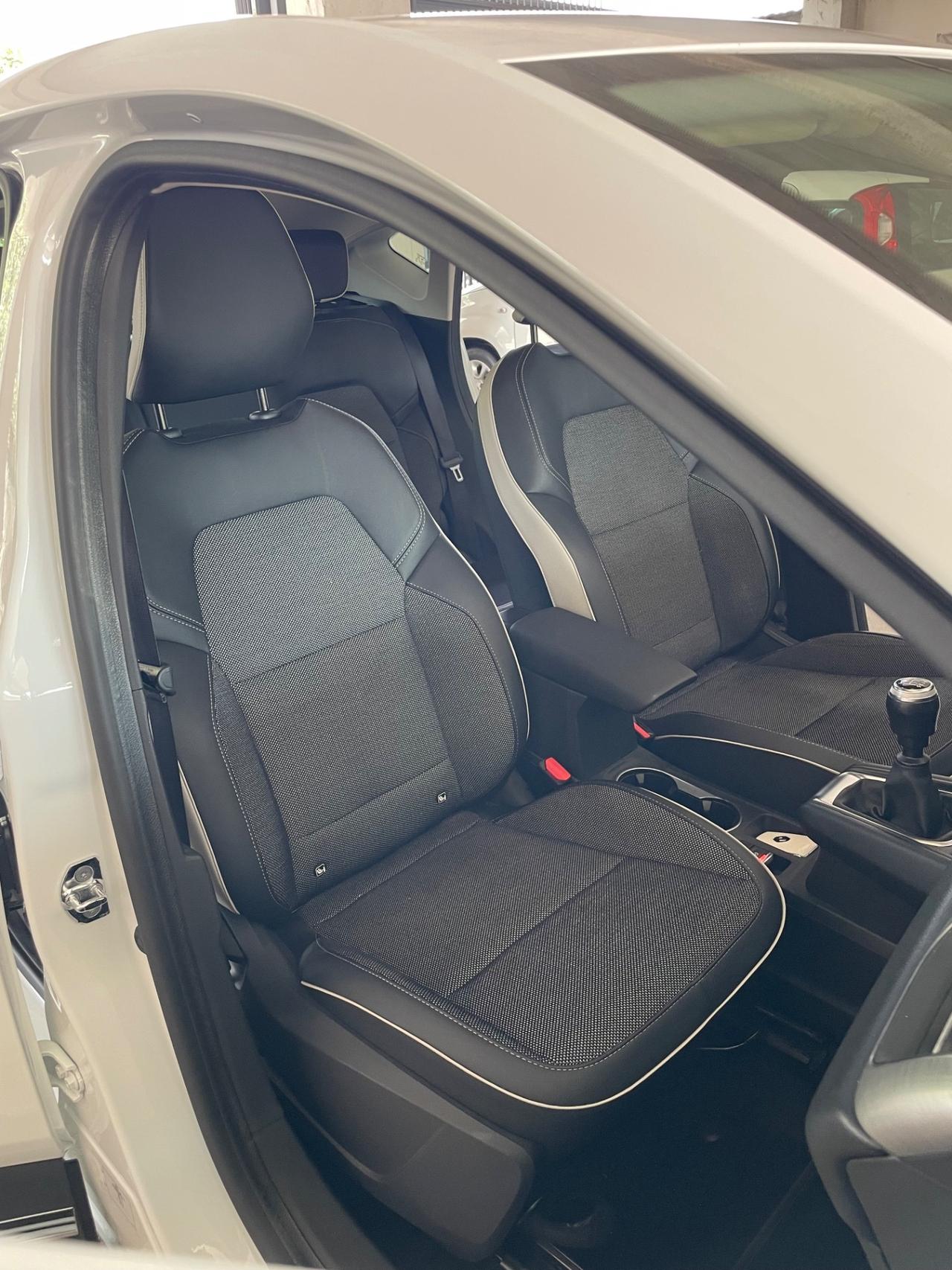 Renault Captur Blue dCi 95 CV Intens Full dal nord Italia bianco perlato