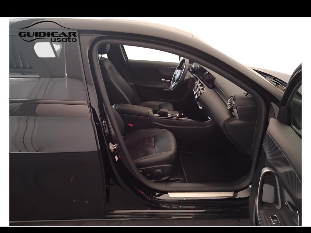 Mercedes-Benz Classe A - W177 2018 - A 180 d Sport Night edition Plus auto