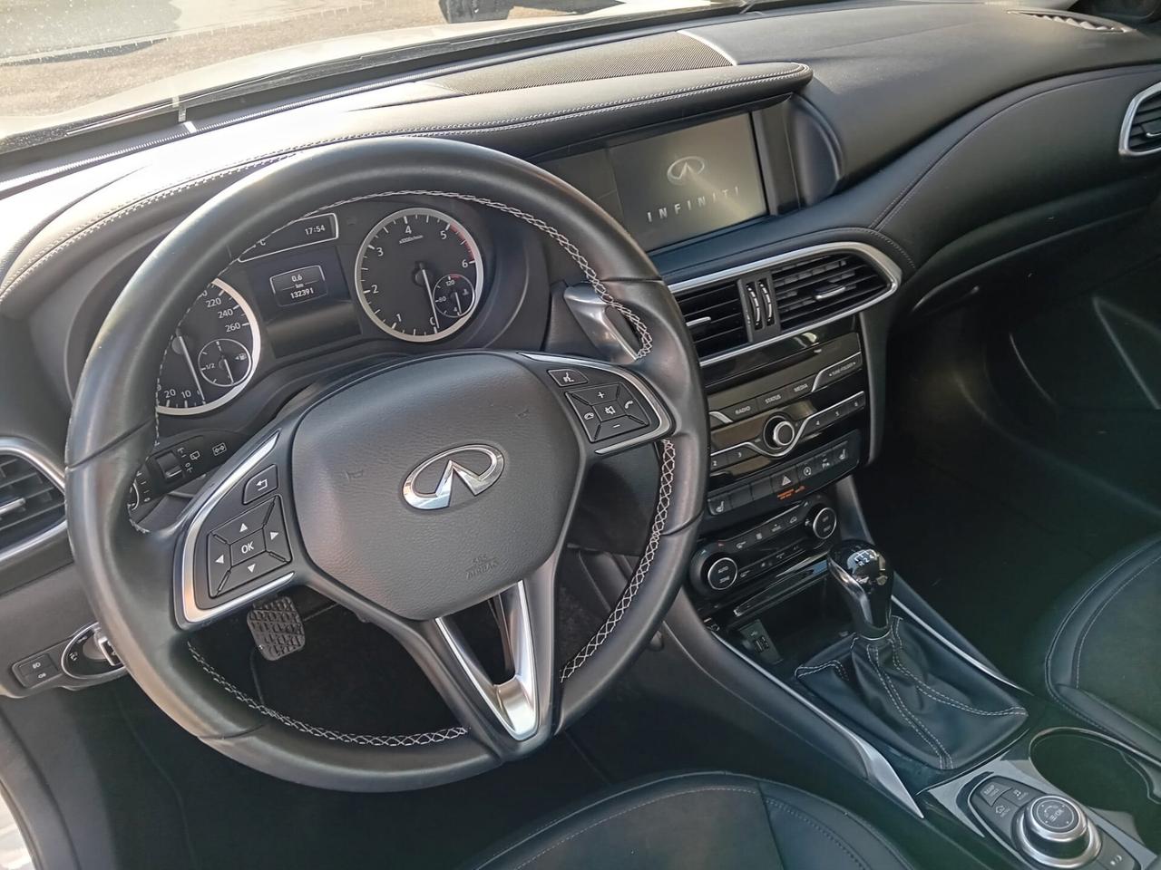 Infiniti Q30 1.5 diesel Premium Tech