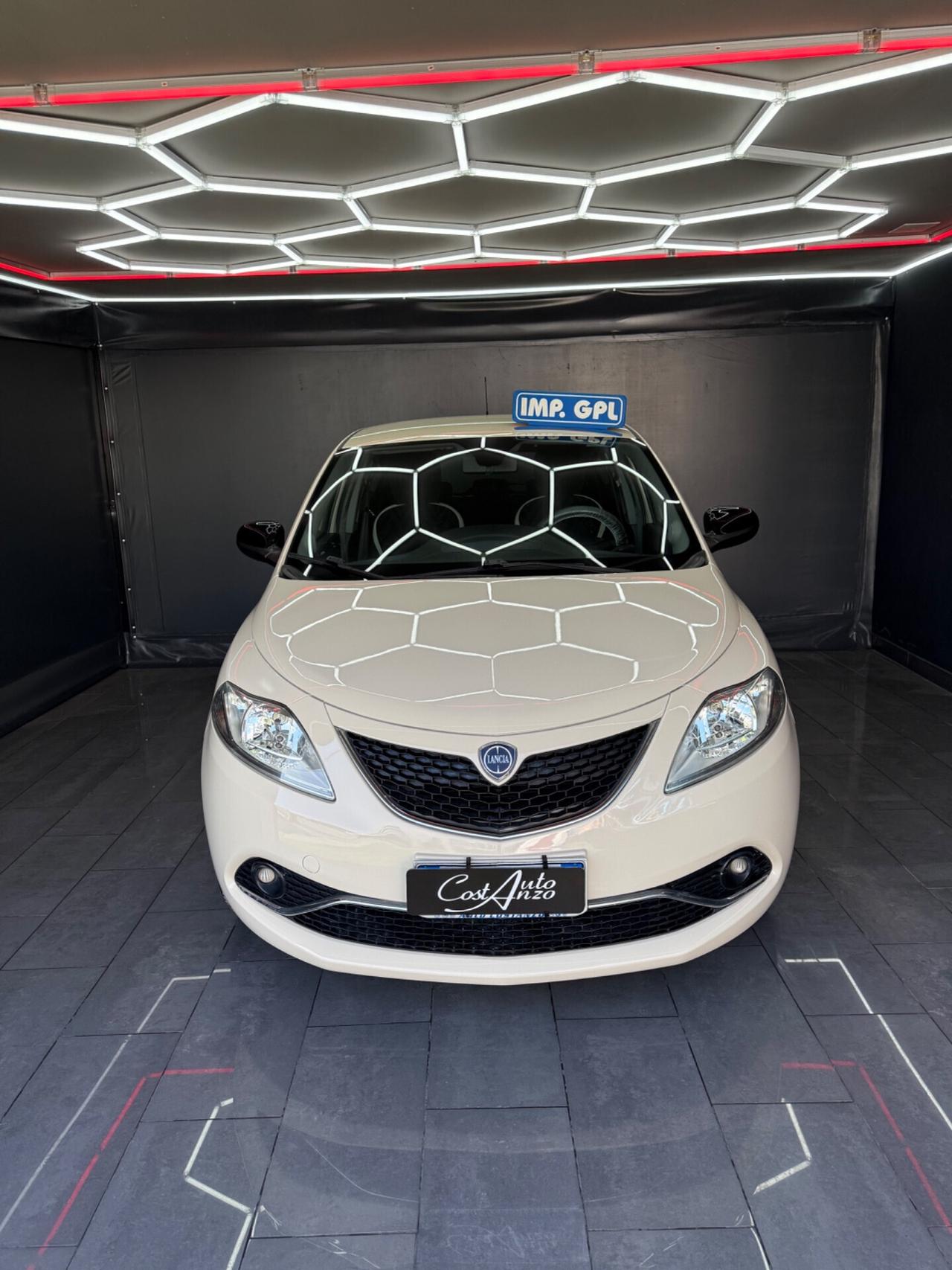 Lancia Ypsilon 1.2 GPL Ecochic Gold 2016