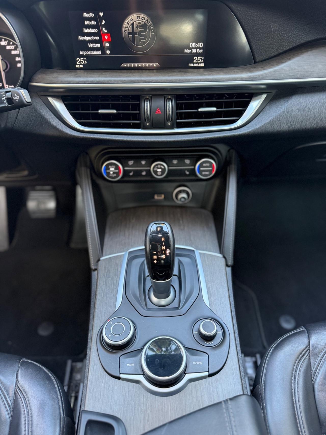 Alfa Romeo Stelvio 2.2 Turbodiesel 210 CV AT8 Q4 Business