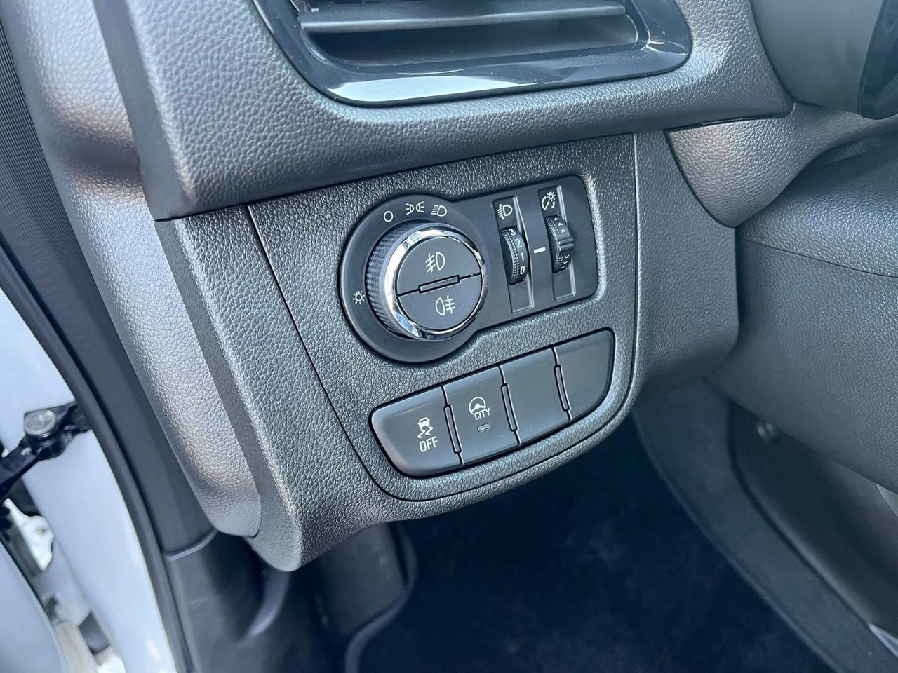 Opel Karl Rocks 1.0 BENZINA 75CV AUTOMATICA