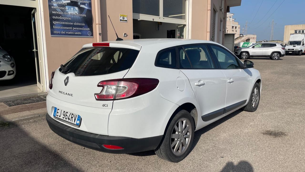 Renault Megane Mégane 1.5 dCi 110CV SporTour Attractive