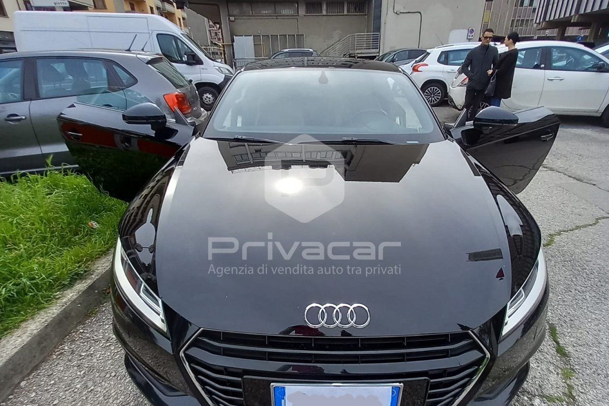 AUDI TT Coup�� 2.0 TDI ultra