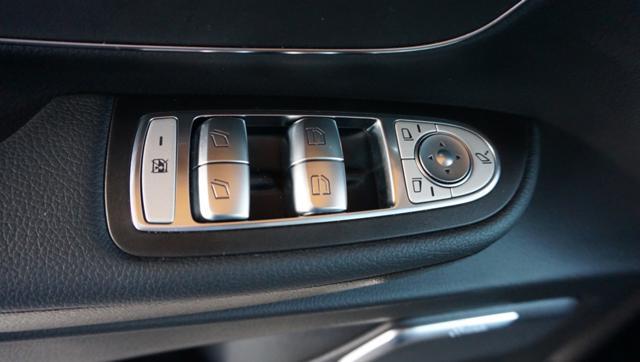 MERCEDES-BENZ V 300 d Automatic 4Matic Premium long