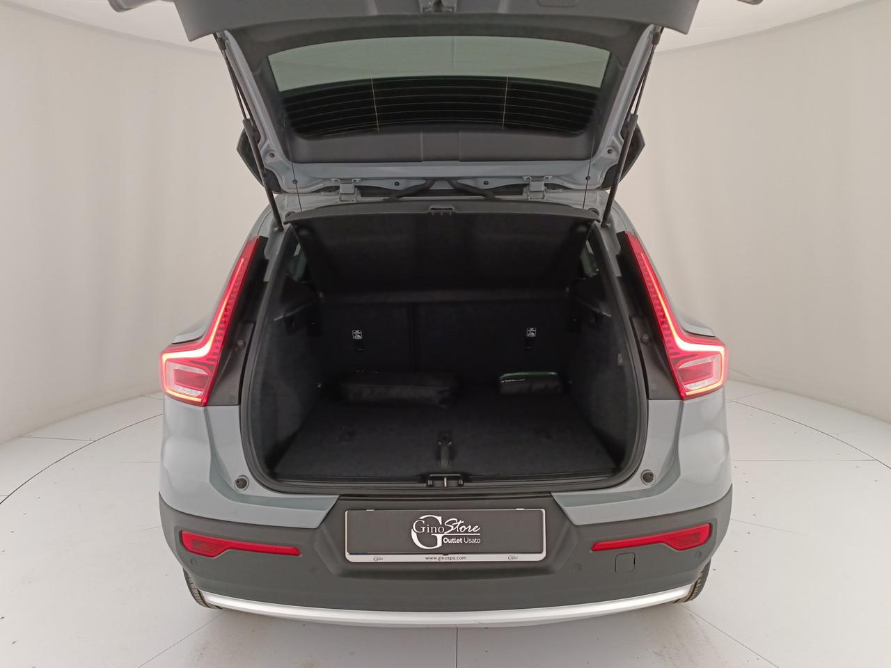 VOLVO XC40 N1 T2 Essential auto