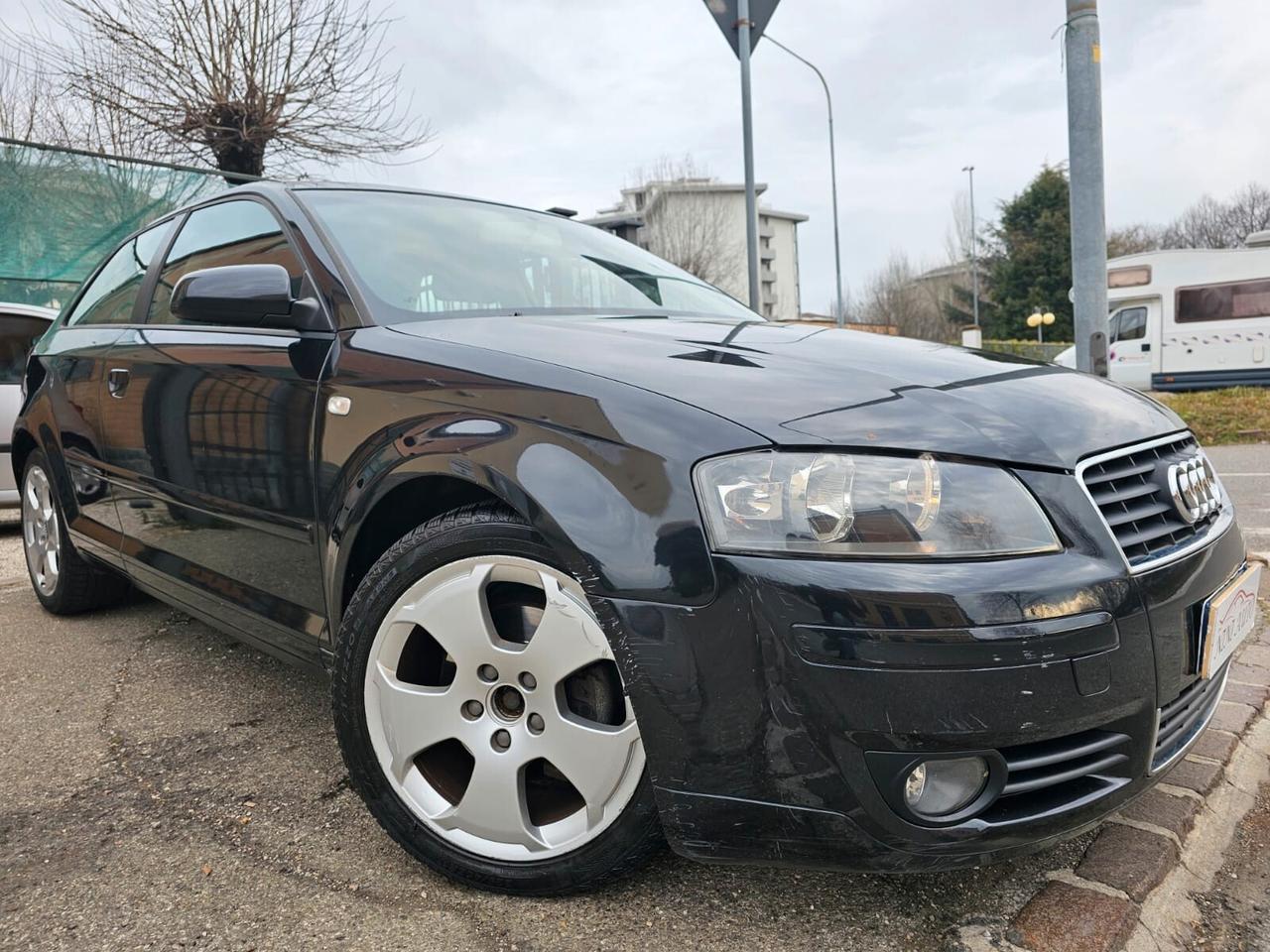 Audi A3 2.0 TDI 140cv Ambition 3 Porte*Unipro*Cerchi 17*