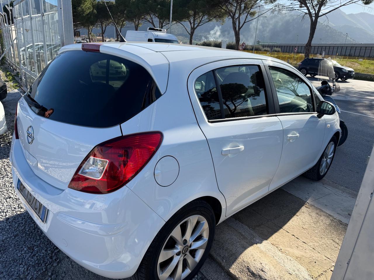 Opel Corsa 1.2 85CV 5 porte GPL-TECH Ecotec