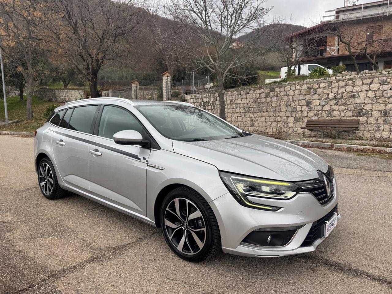 Renault Megane Mégane Sporter Blue dCi 115 CV EDC Intens