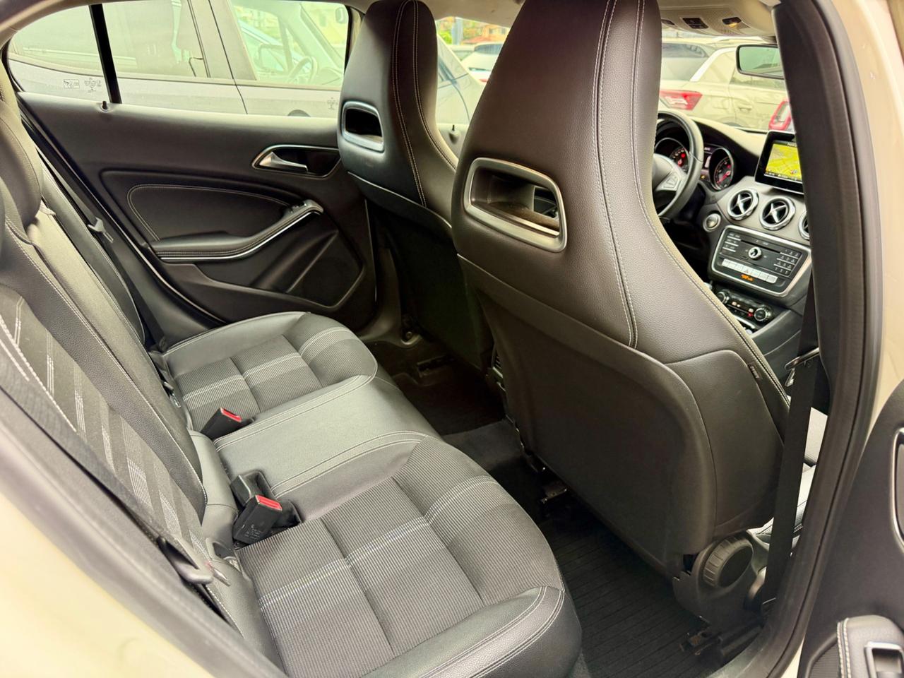 Mercedes-benz GLA 180 d Sport