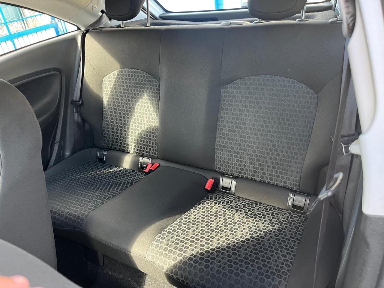 Opel corsa 3P-5 serie - 1.4 gpl 1 full-01/2018