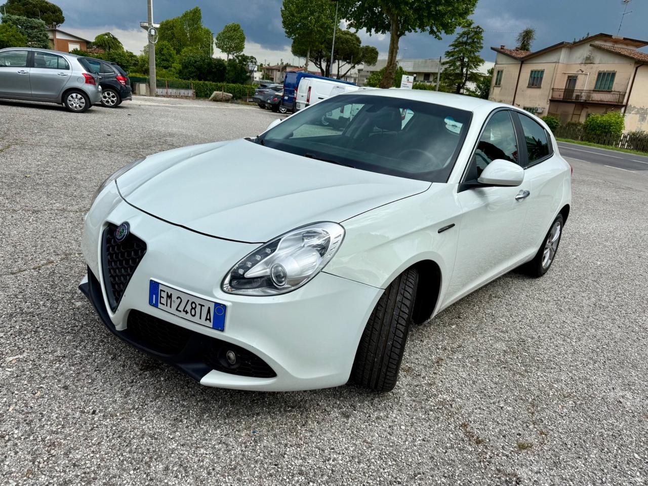 Alfa Romeo Giulietta 1.6 JTDm-2 Progression g.traino Ok NEOPATENTATI