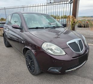 Lancia Ypsilon 1.3 MJT 75 CV