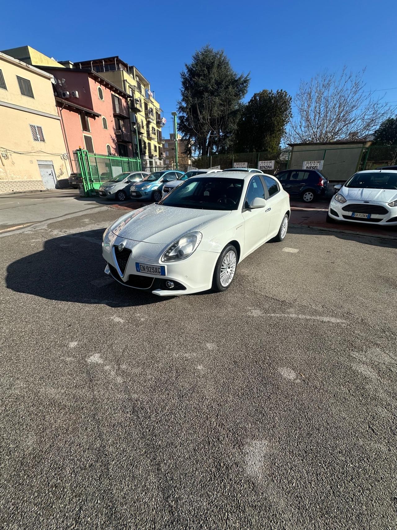 Alfa Romeo Giulietta 1.6 JTDm-2 105 CV Exclusive