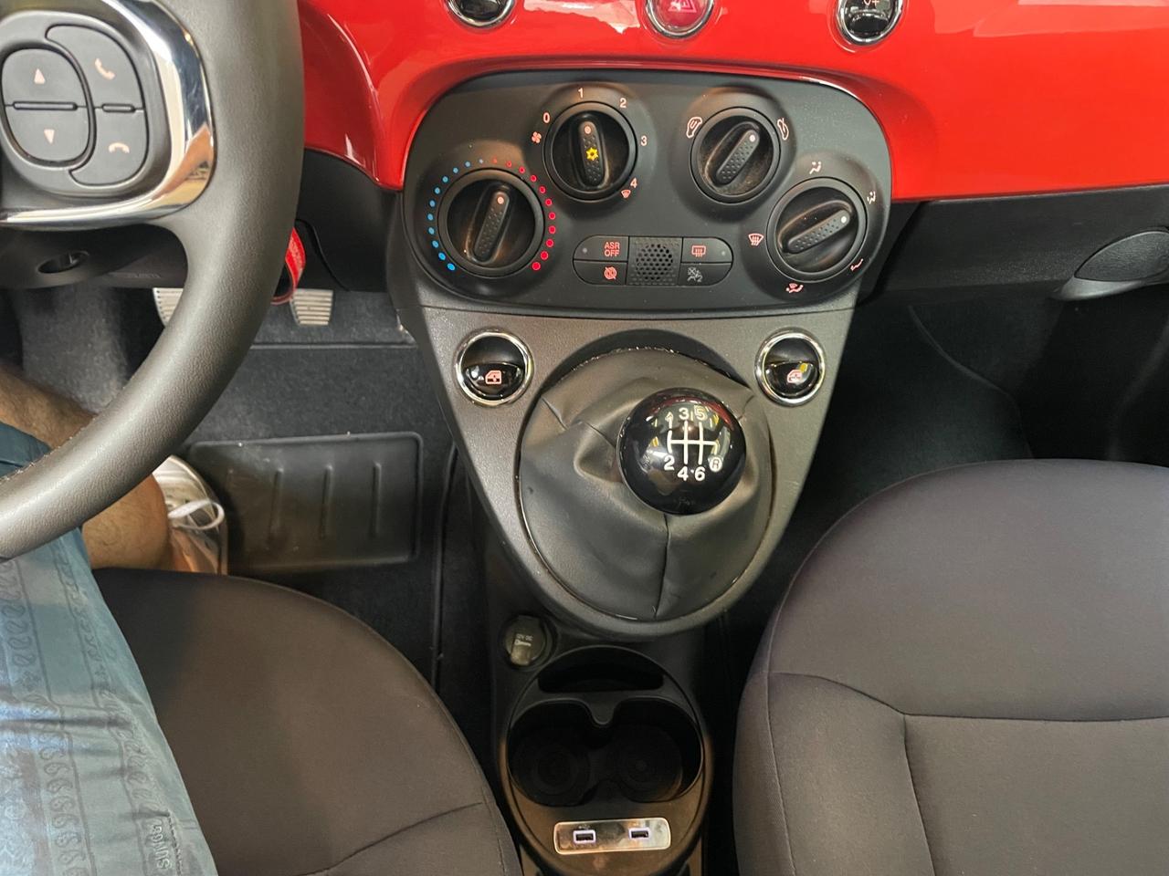 Fiat 500 1.0 Hybrid Cult Navy Sensori