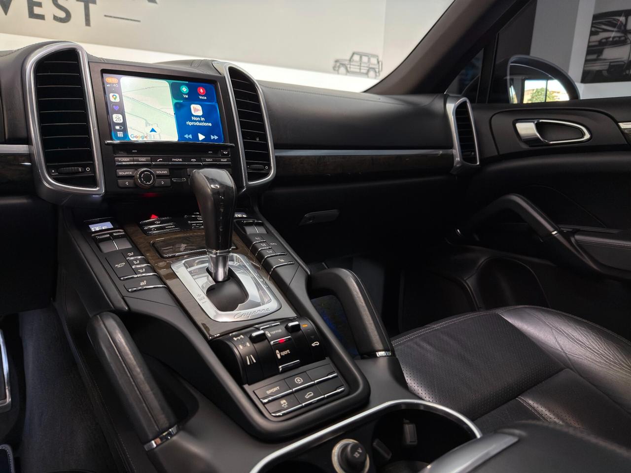 Porsche Cayenne 3.0 V6 240CV TIPTRONIC TETTO FULLOPT APPLECARPLAY
