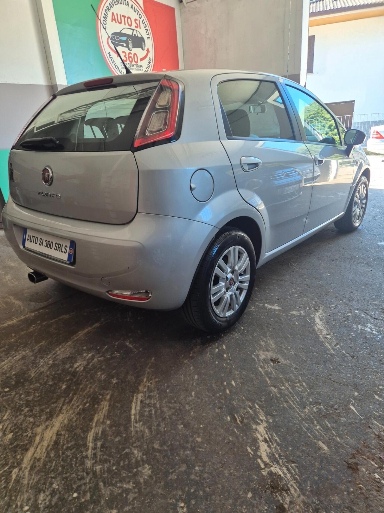 Fiat Punto 1.2 8V 5 porte Lounge euro 6 neo patentati