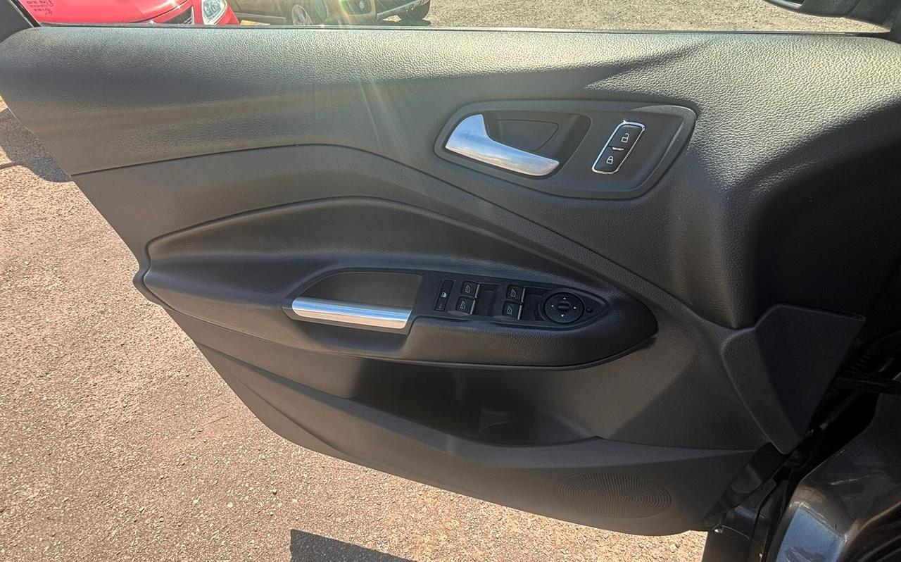 Ford Kuga 2.0 TDCI 180 CV S&S 4WD Powershift Titanium X