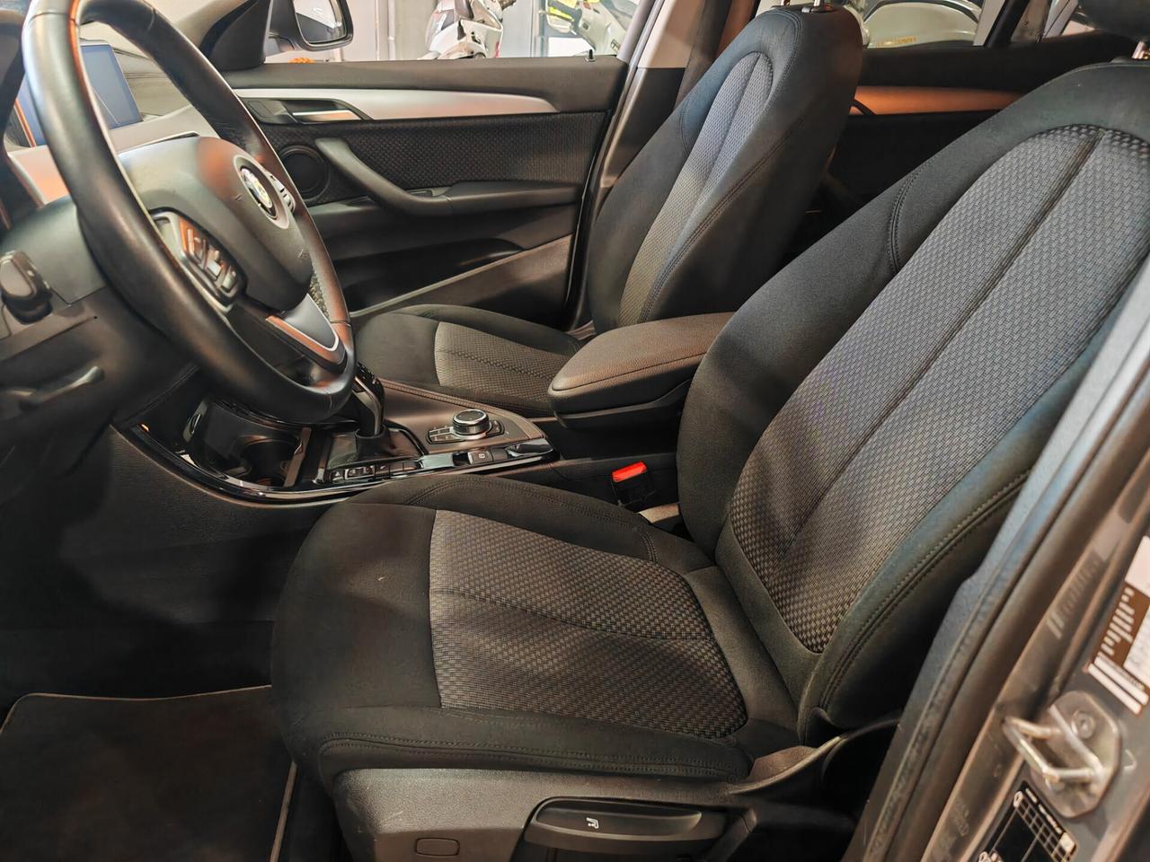 Bmw X2 sDrive18d Business-X