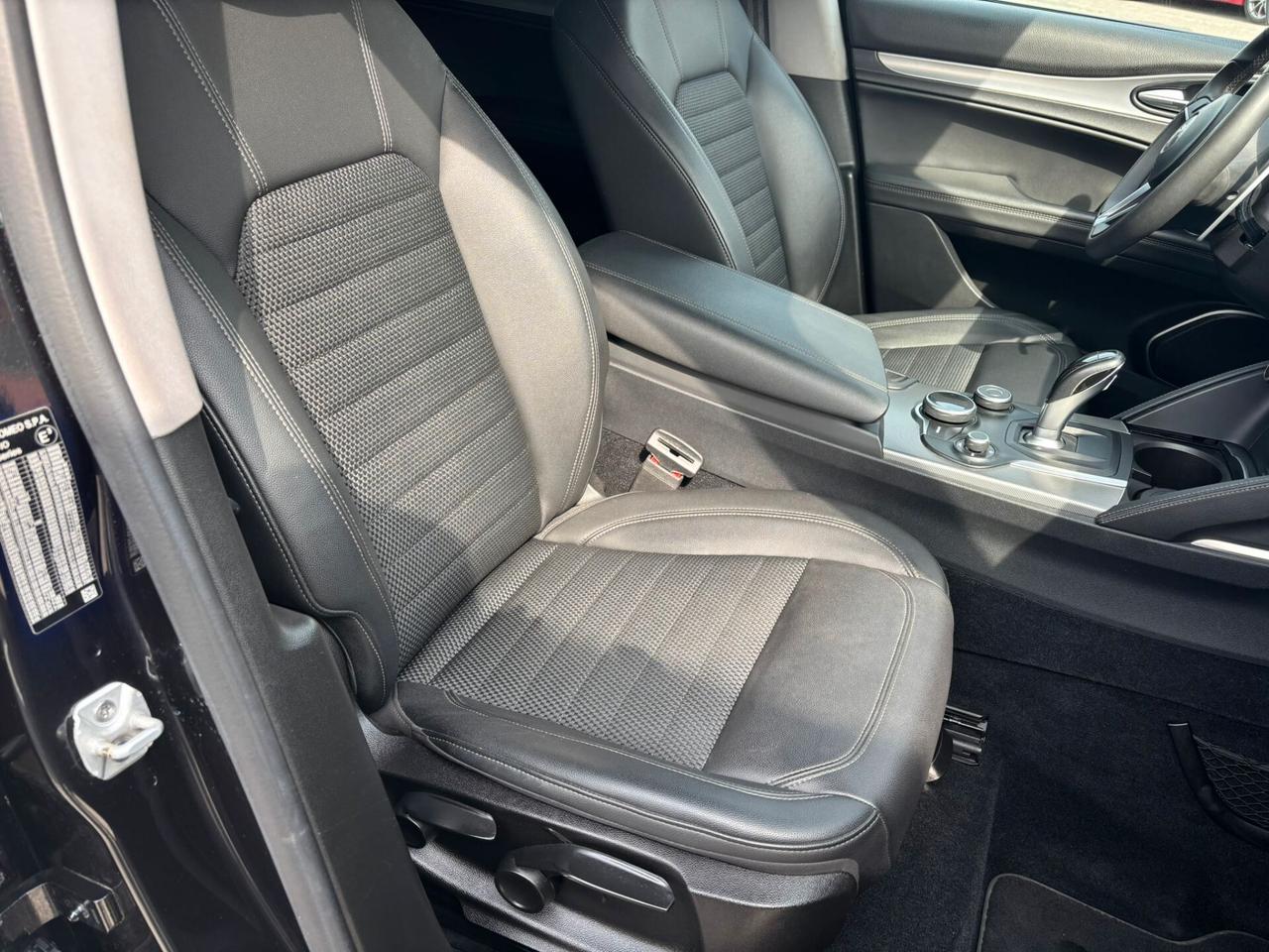 Alfa Romeo Stelvio 2.2 Turbodiesel 210 CV AT8 Q4 Super