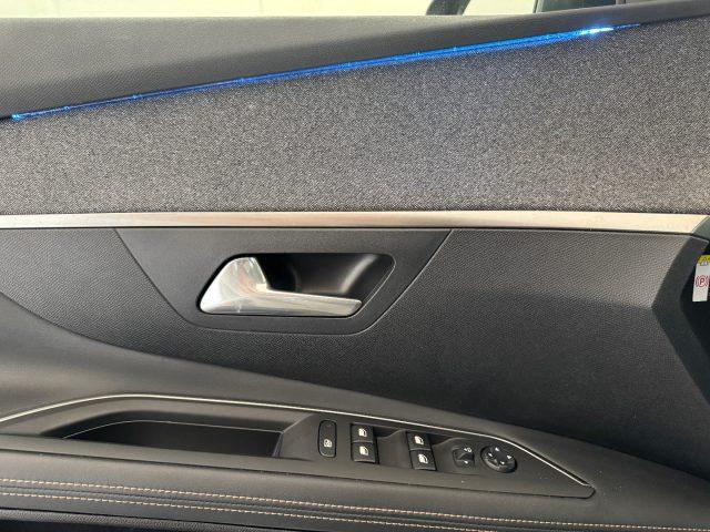PEUGEOT 3008 GT LINE