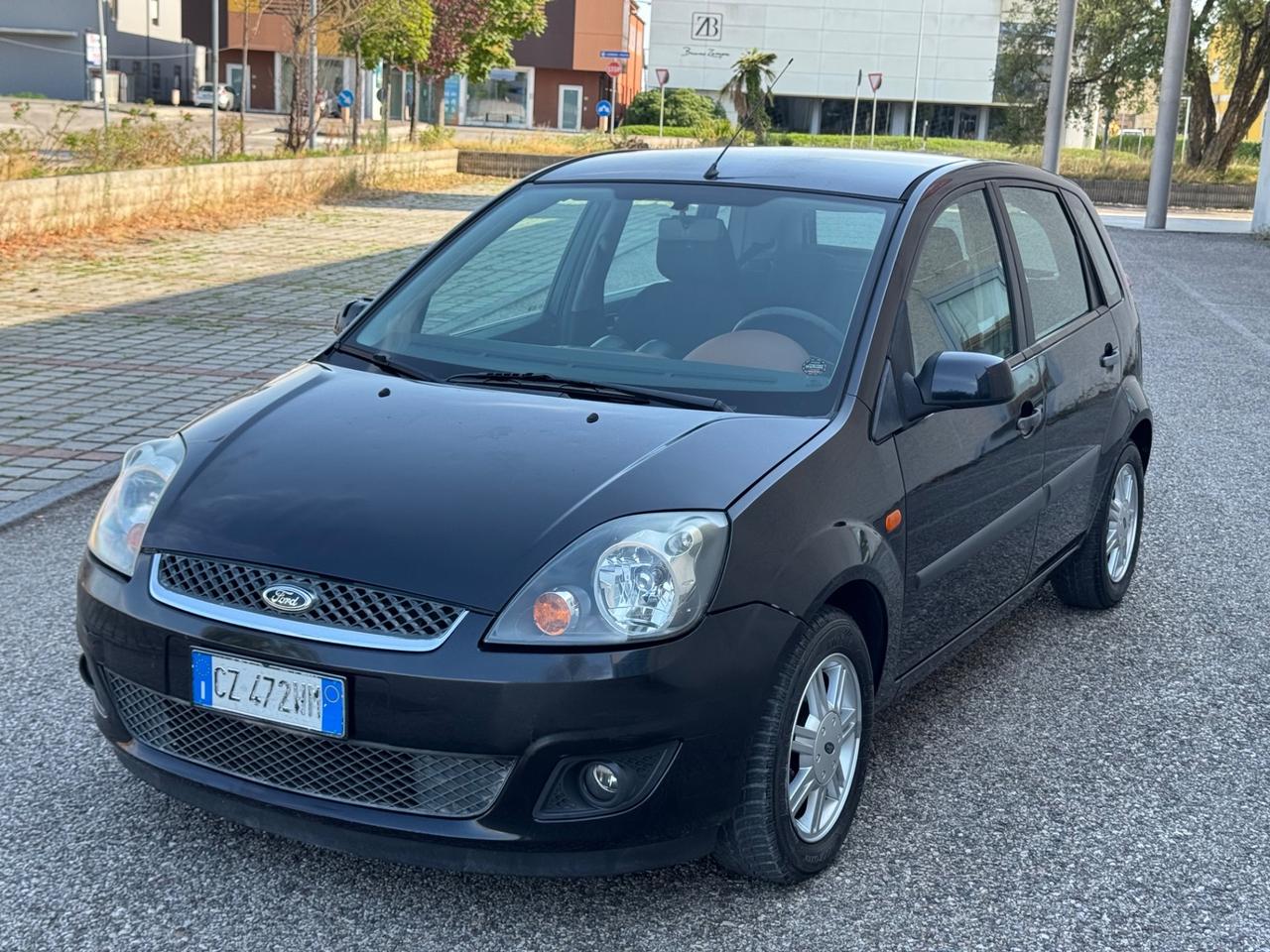 Ford Fiesta 1.4 TDCi 5p. Ghia