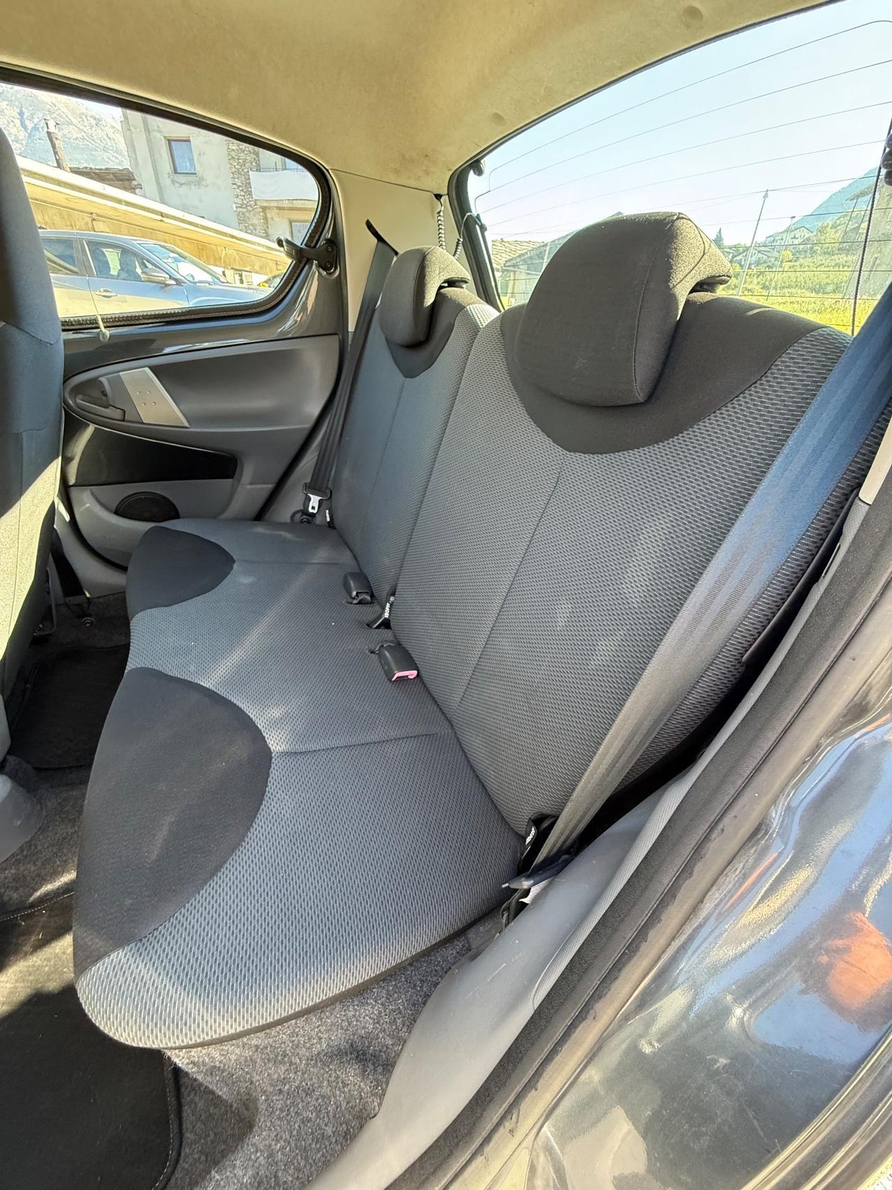 Toyota Aygo 1.0 12V VVT-i 5 porte Sol