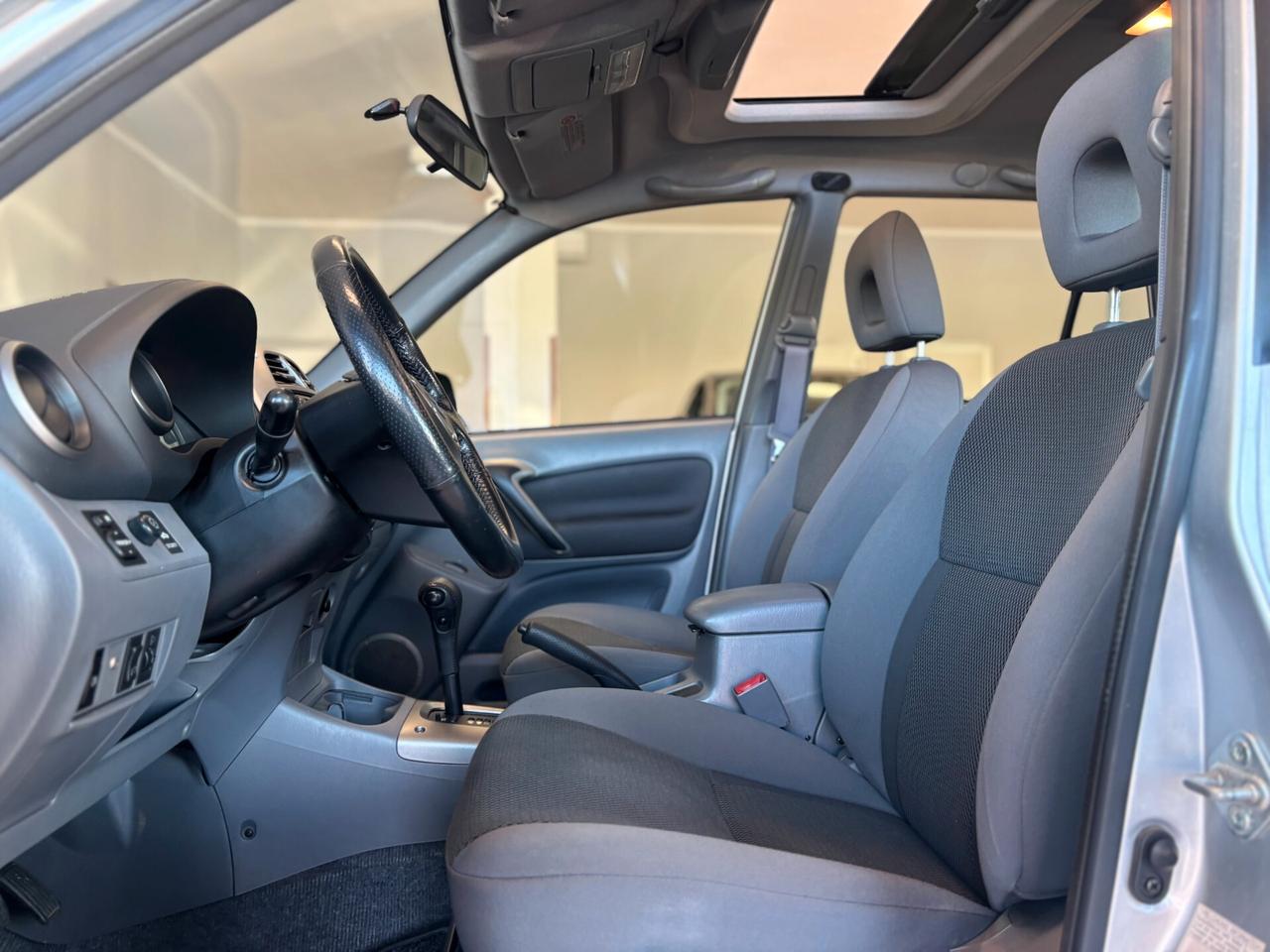 TOYOTA RAV 4 *5p 2.0 vvt-i 16v auto