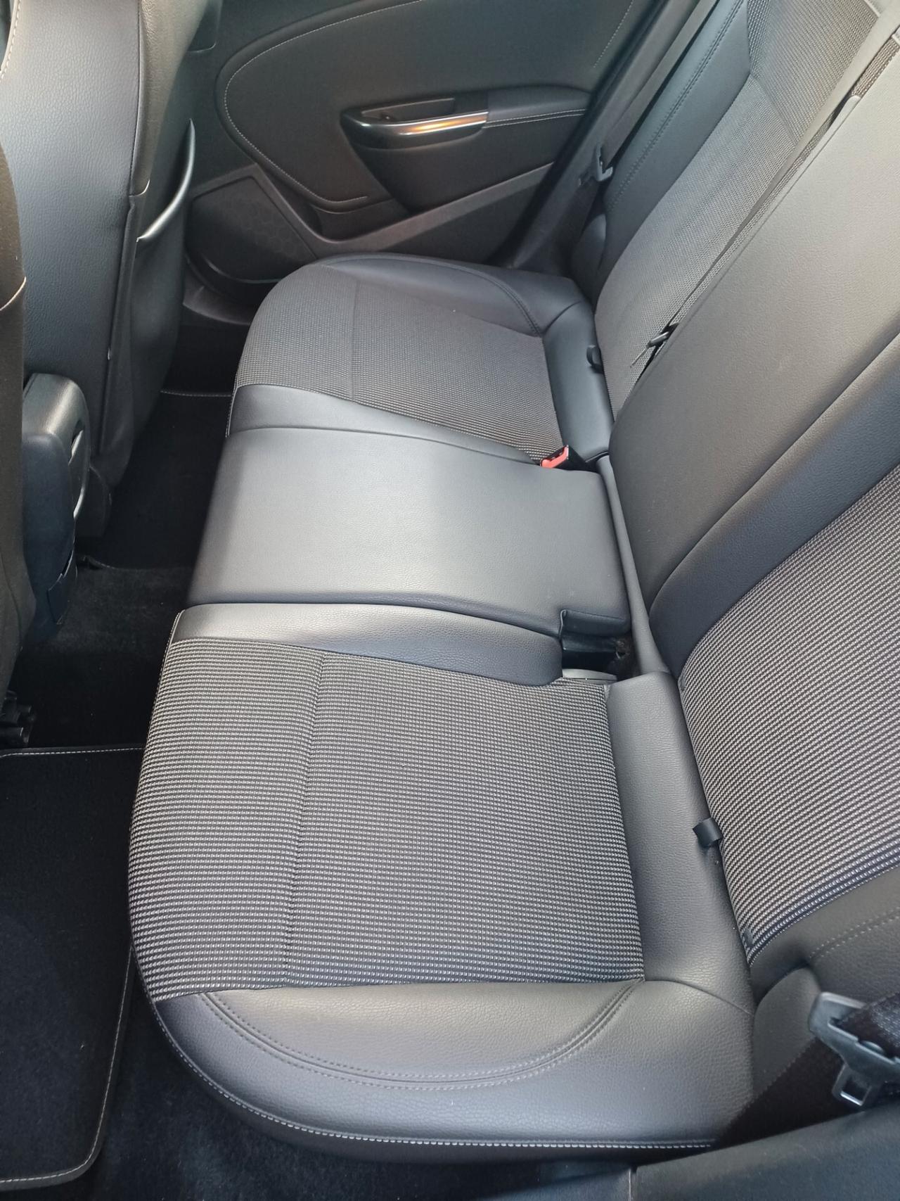 Opel Astra 1.7 CDTI 110CV Sports Tourer Cosmo