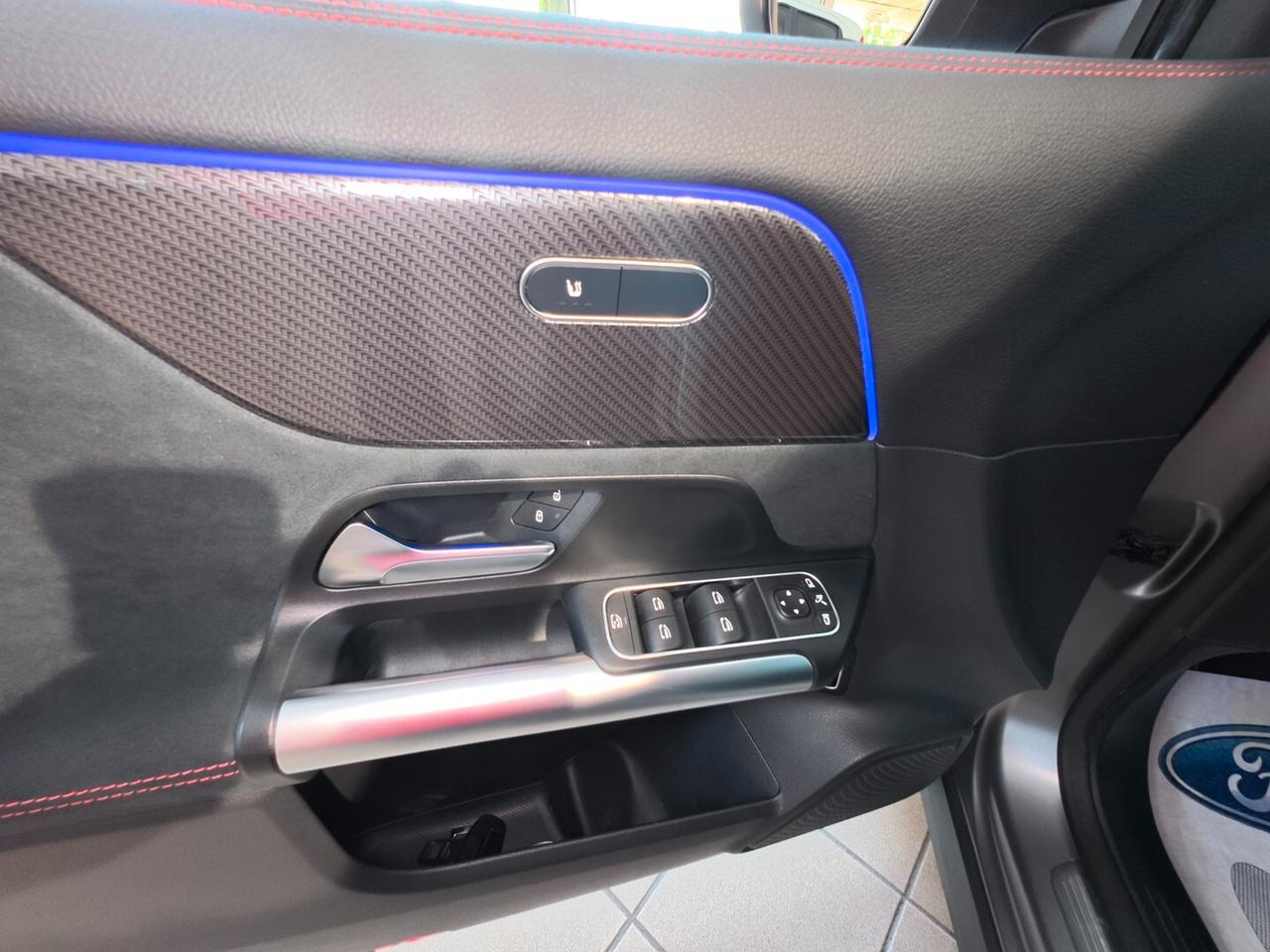 Mercedes-benz GLA 180 GLA 180 d Automatic AMG Line Premium Plus