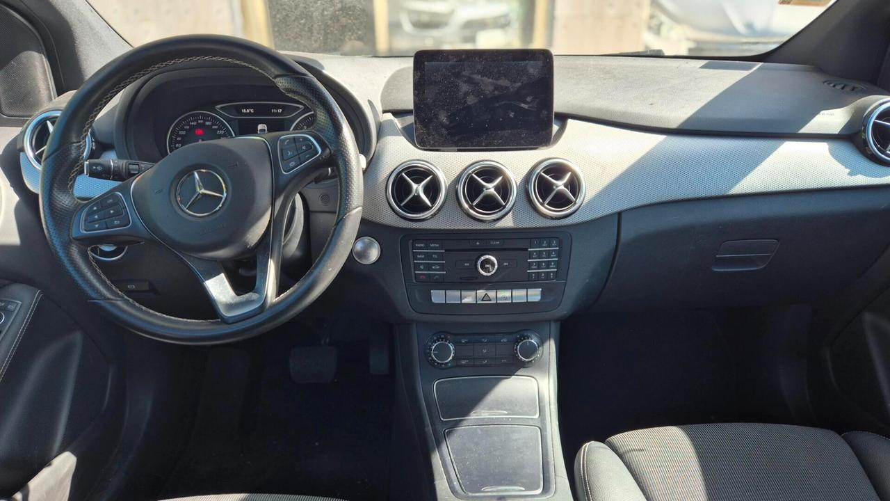 Mercedes-benz B 180 d Executive SOLO 39000 KM!
