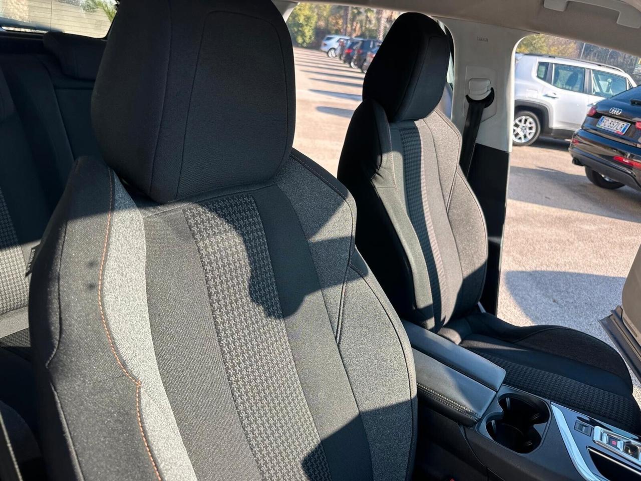 Peugeot 3008 BlueHDi 130 S&S EAT8 Allure NEOPATENTATI