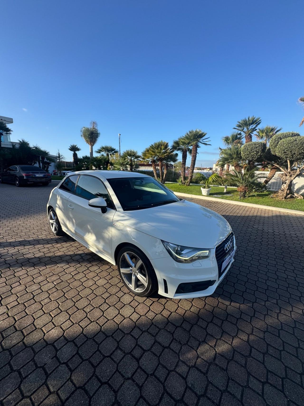 Audi A1 1.6 TDI S tronic Ambition