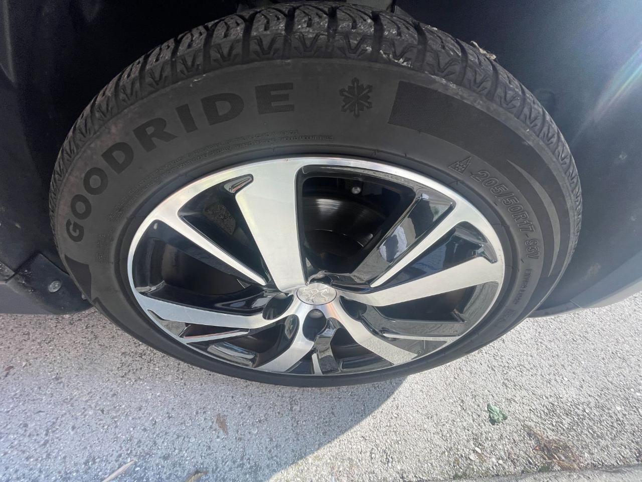 PEUGEOT 2008 1° serie unico proprietario