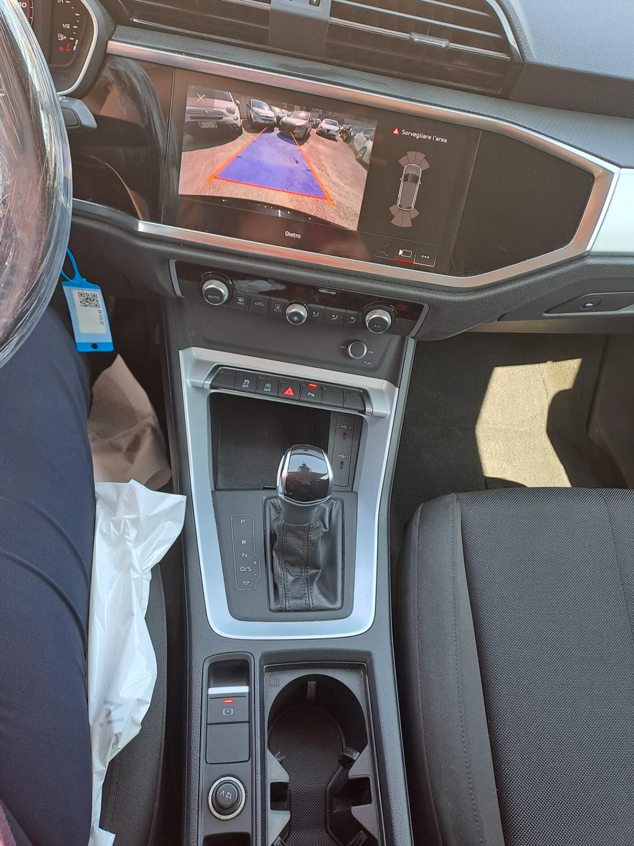 Audi Q3 35 TDI S tronic Business