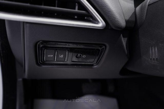JAGUAR XE 2.0 D Turbo 180cv Aut. *SOLO X COMMERCIANTI*