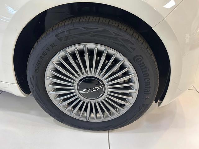 FIAT 500e Berlina 42 kWh