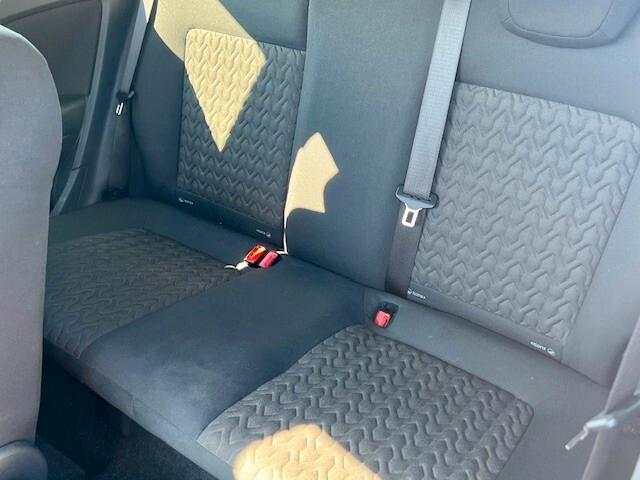 Opel Corsa 1.2 3 porte - 2013