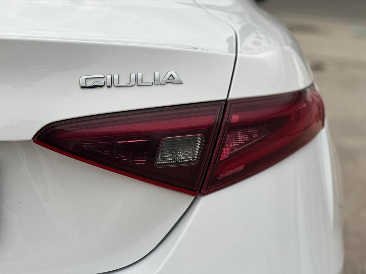 Alfa Romeo Giulia 2017 2.2 150 CV Launch Edition