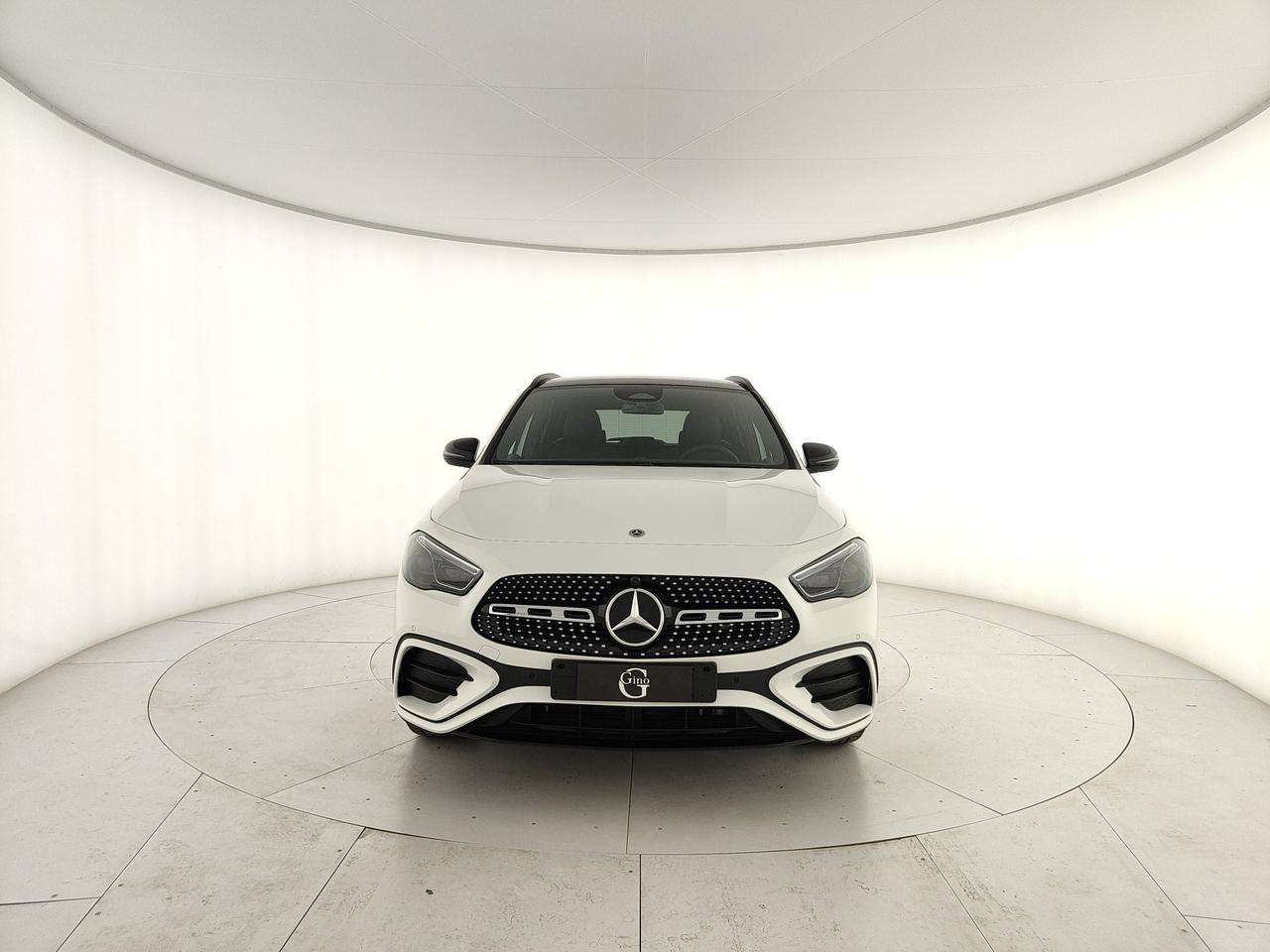 Mercedes-Benz GLA 180