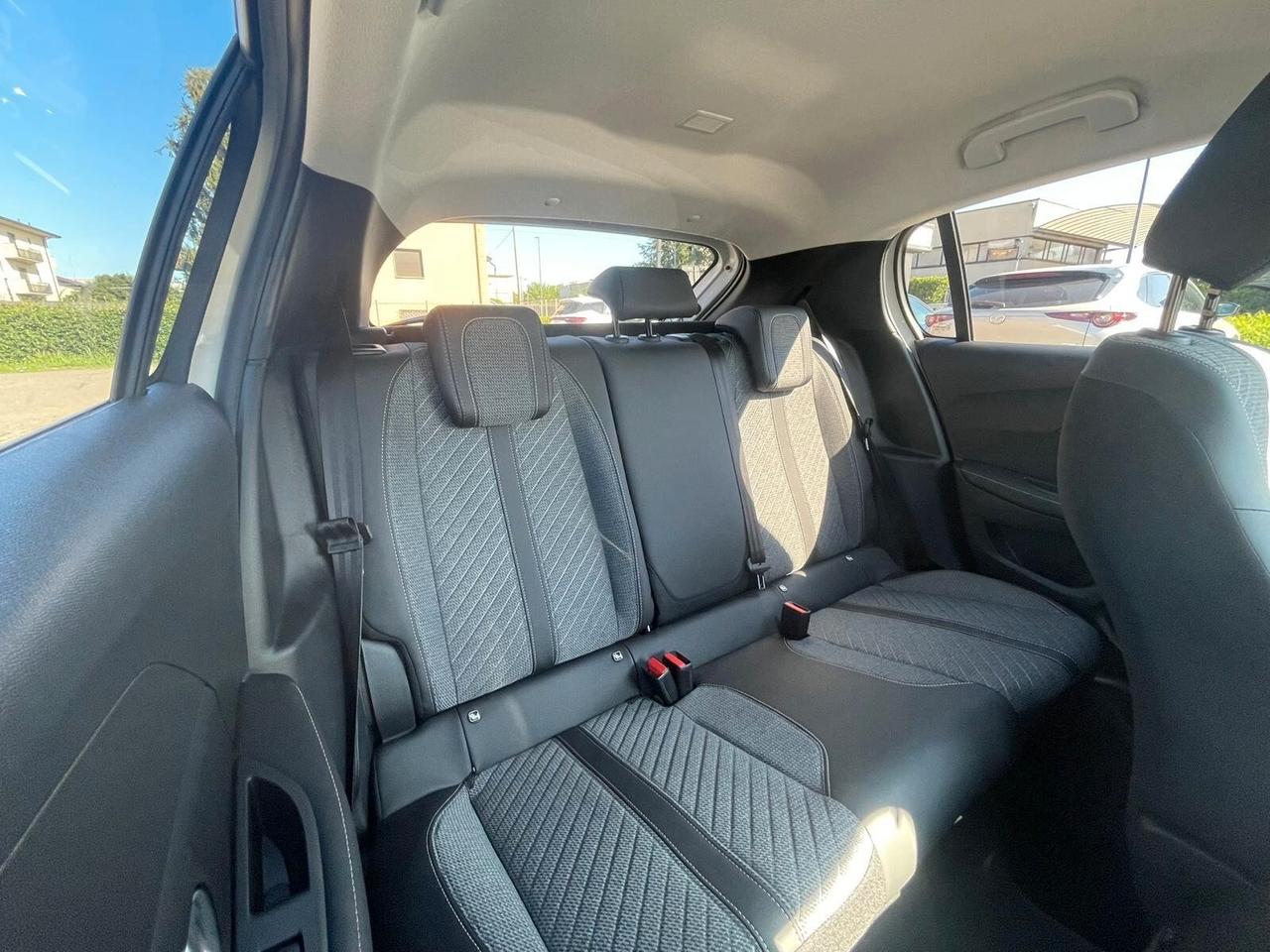 Peugeot 208 Hybrid 110 e-DCS6 Allure