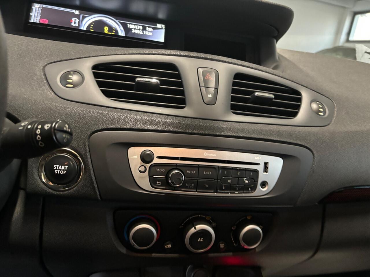 Renault Scenic XMod 1.5 dCi 110CV Wave